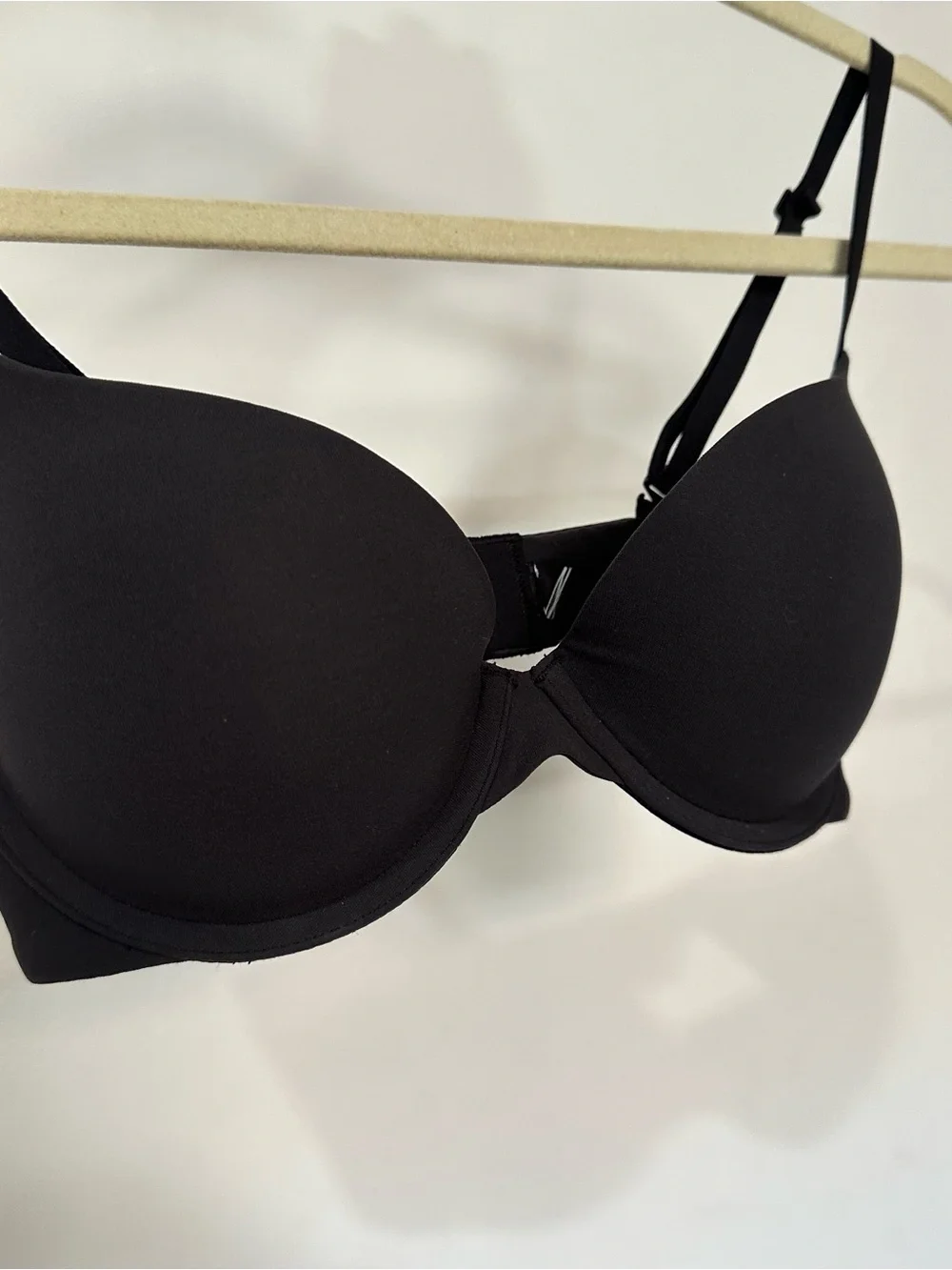 SKIMS fits everybody push up bra - Picture 10 of 11